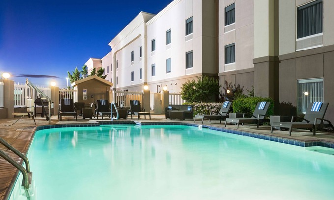 Odessa Hotel | Hampton Inn by Hilton Odessa