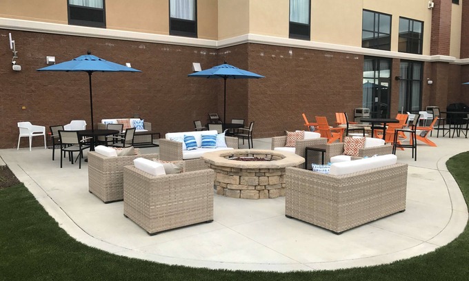 Granville Hotel | Hampton Inn & Suites Morgantown/University Town Centre