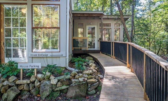Pittsboro House | Handcrafted Eco-Retreat on 5 Wooded Acres 1365