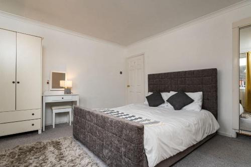 Worcester Apartment | Happy Land Home