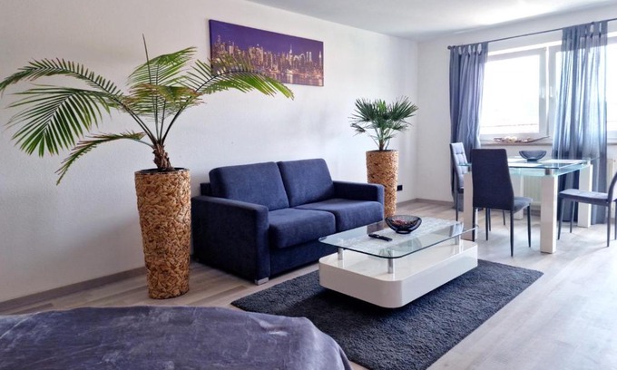 Wahren Apartment | HappySide o FREE park o Balkon o Nespresso o WLAN