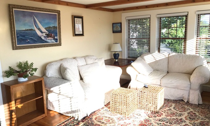 Marion Center Apartment | HARBOR VIEW CARRIAGE HOUSE