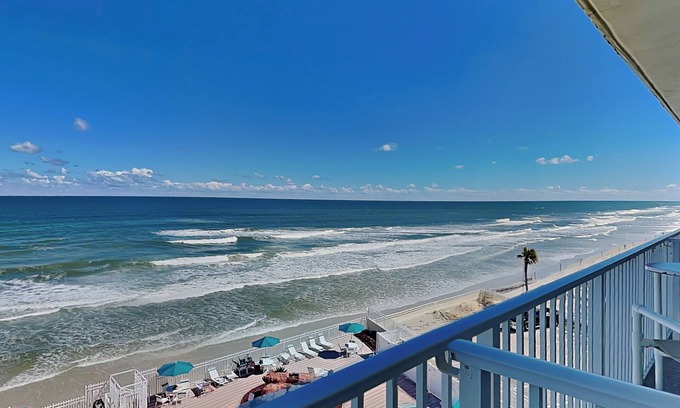 Lenox Park Condo | Harbour Beach Resort 503 | Oceanfront + Amenities