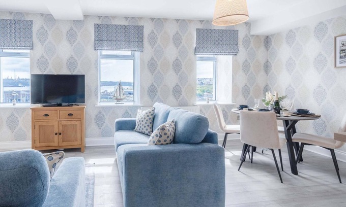Milford Haven Apartment | Harbour View - 2 Bedroom Apartment - Milford Haven