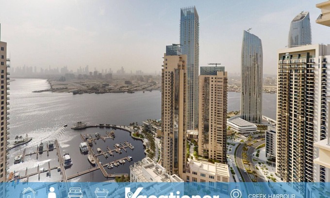 Dubai Apartment | Harbour Views - Chic Three Bed with Creek Views