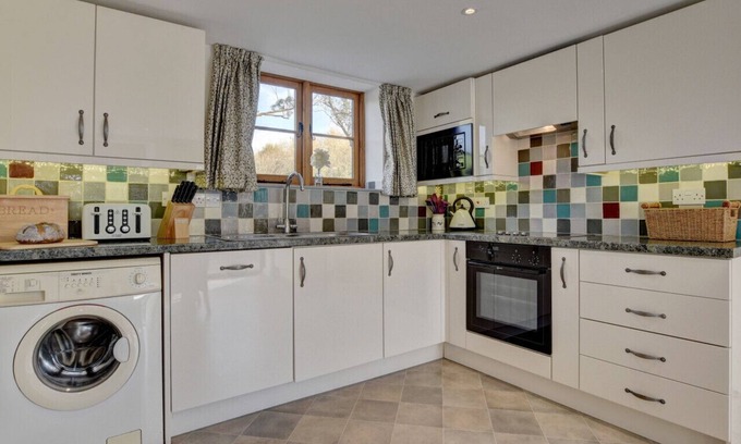 Landkey House | Harford Barn - Three Bedroom House, Sleeps 6