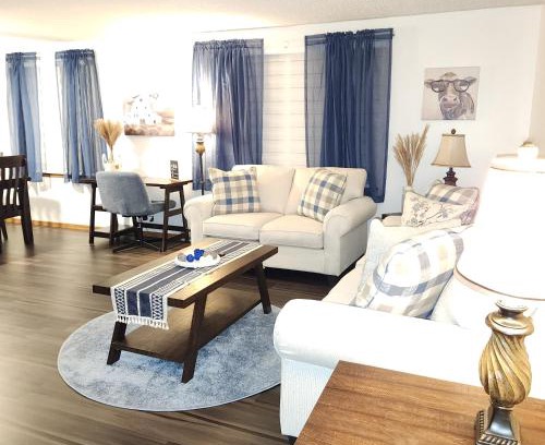 Niagara Falls Apartment | Harvest Haven's Plaza Paradise