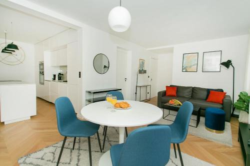 L'Europe Apartment | Haussmann - 2BR Near Champs-Élysées - CityApartmentStay