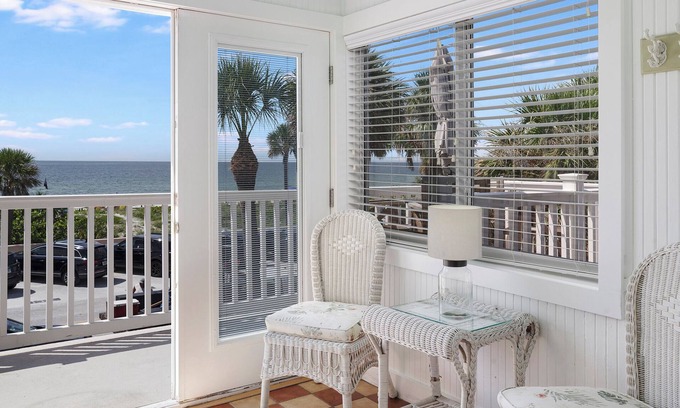 Pass-a-Grille Hotel | Havana Inn