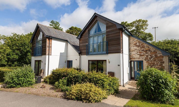 Carnon Downs Cottage | Haven (pet friendly) - 5 star self catering cottage