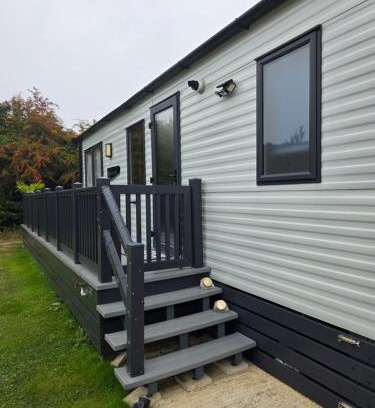 Ryde House | Hawthorn Lodge