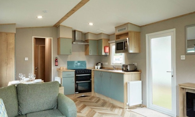 Hayling Island House | HayIing Island Holiday Park Silver 3 Bed Caravan G006