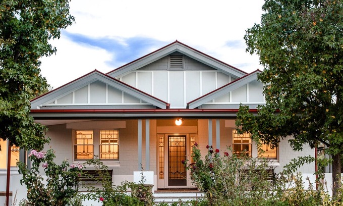Central Mudgee House | HAYLOCK ON THE PARK - PERFECT LOCATION IN THE HEART OF TOWN, GROUP ACCOMMODATION