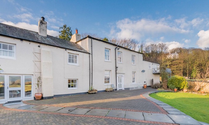 Millom House | Haystacks at Underhill, Dog friendly, beautiful golden sands & dunes( 3miles)