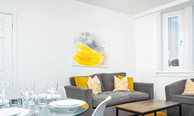 Murthill Apartment | Haywood by Central Serviced Apartments