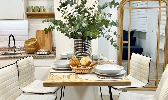 Centro - Sagrario Apartment | HAZA ROYAL Apartment for 4 people in the center of Granada