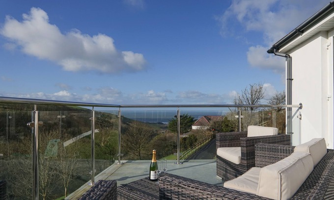 Woolacombe House | Hazelmere - Woolacombe-4 Bed-Sleeps 10-TJSHH