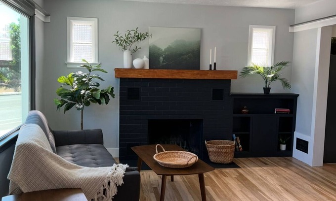 Southeast Boise House | Heart of Boise-Close to St. Luke's-Charming 2 bedroom-Fully furnished/utilities