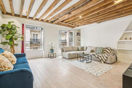 Les Halles Apartment | Heart of Paris & Pompidou - 1BR - Paris Vacation Rentals