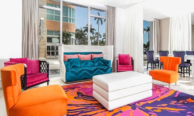 Downtown Miami Hotel | Heart of the City! 2 Great Units, an Visit Marlins Park