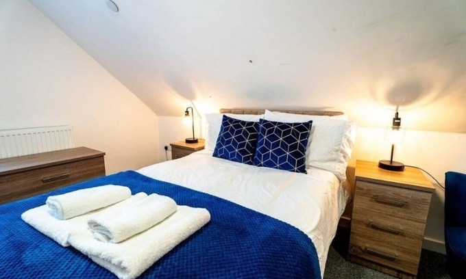 Cardiff Apartment | Heart of the City:Modern Comfort