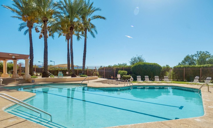 Tortolita House | Heated Pool+Jacuzzi, Tennis+Basketball courts, 3 Bedroom & 2.5 bath