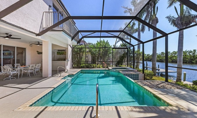Peninsula Point House | Heated Pool & Spa, Gulf Access, Dock - Villa Sunset Mangroves - Roelens