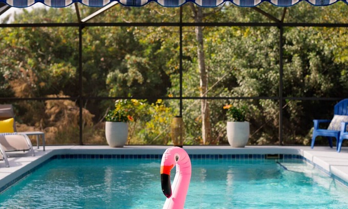 Englewood East House | ~Heated Pool W/Floats~Keurig~6Mi to Beach~BBQ~