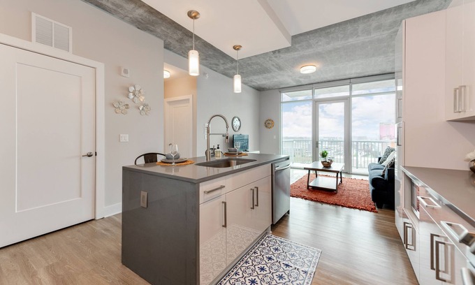 Second Ward Apartment | Heaven in Charlotte Furnished Apartments