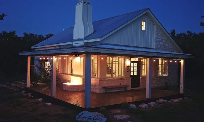 Dripping Springs House | Heaven in the Hills. Welcome to Monticello Cottage