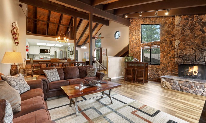 Zephyr Cove Condo | Heavenly Haven - Hot Tub + Seasonal HOA Pool