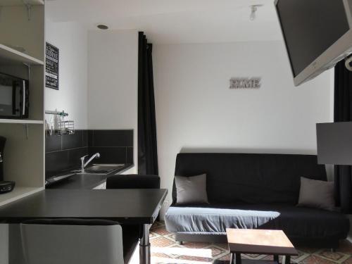 Maury Apartment | Hebergement privatif coeur de village