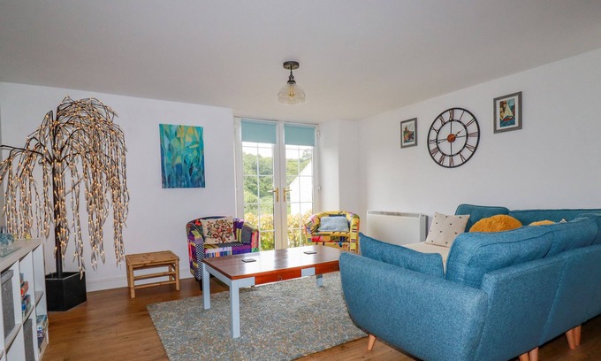 Pentewan Apartment | HELLAND, pet friendly, with a garden in Pentewan