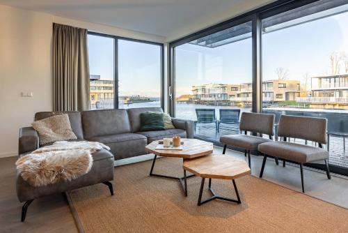 Oranjeplaat Villa | Hello Zeeland - Veerse Wende - Zeekraal 8