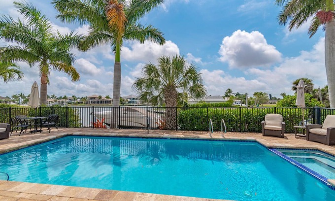 Marco Island House | Hemingway House of Marco Island