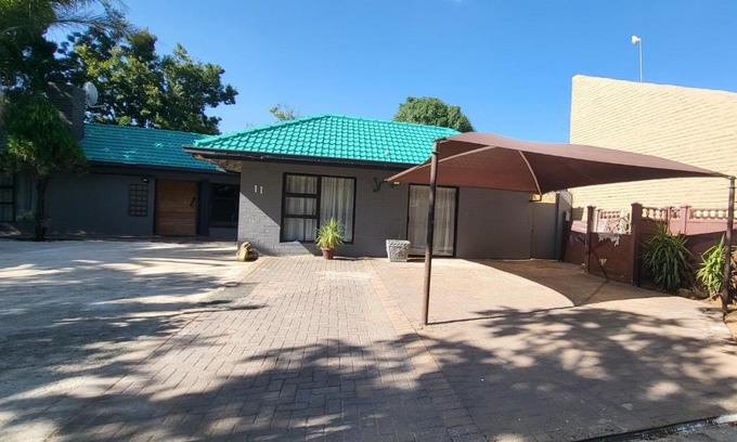 Welkom House | Hephzibah Guesthouse