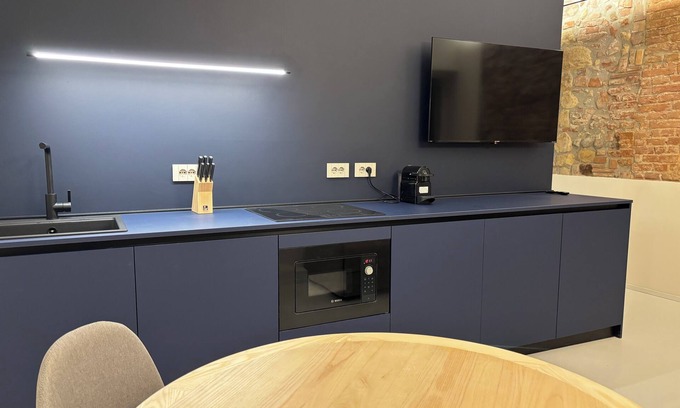 Verona City Centre Apartment | Heritage modern flat in Verona's heart