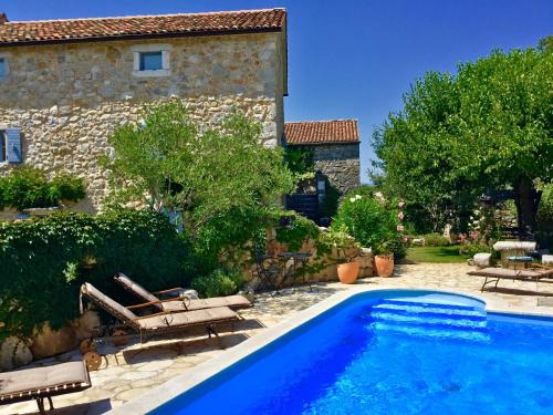 Malinska-Dubasnica Villa | HERITAGE Villa DEA RUSTICA