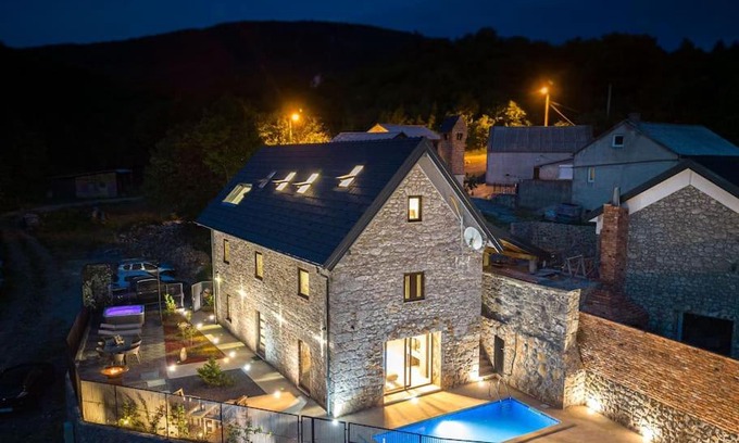 Veljun Primorski Villa | Heritage Villa Velebit Soul