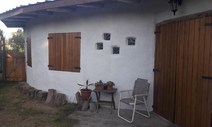 Marindia House | Hermosa casa de barro llena de magia y naturaleza.