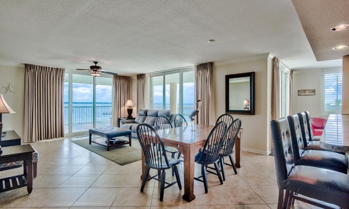Fort Walton Beach Apartment | Heron 403 - Emerald Escape - Destin West - 2,400 sq ft