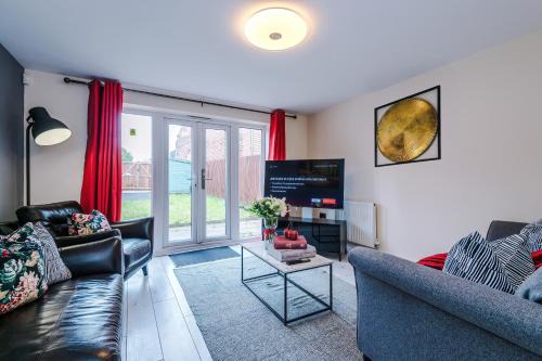 Heywood House | Heywood House - Contractor stays by Niji Short Stays