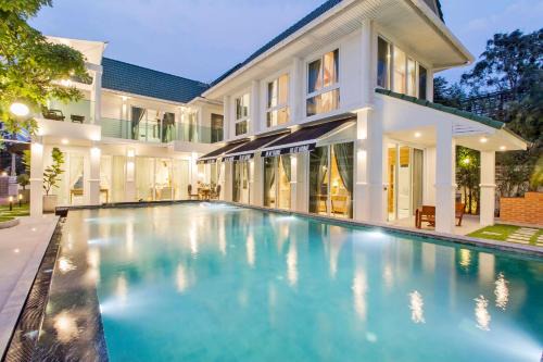 Nong Prue Villa | Hi At Home Villa 5 Pattaya