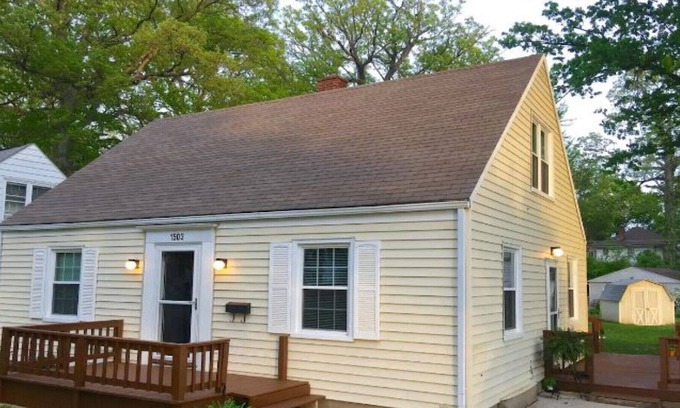 Saint Marys Allen County House | Hi, I'm Off Broadway!