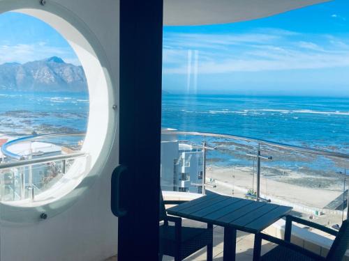 Strand Apartment | Hibernian 10.02