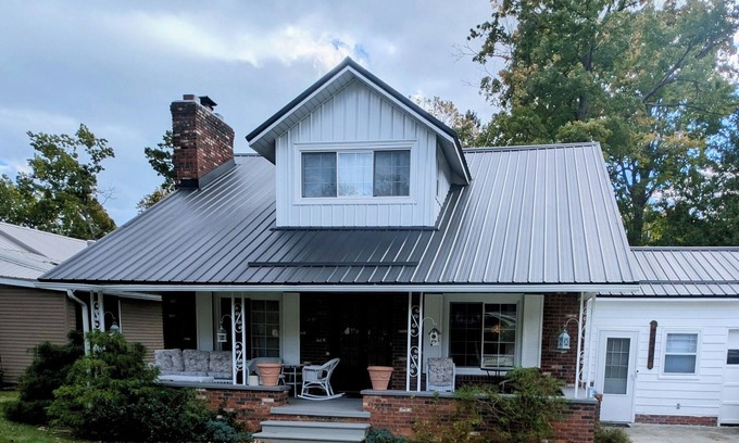 Lexington House | Hidden 4-bedroom Lakeview house in Lexington's Birchwood Nbrhd. <1m to Downtown.