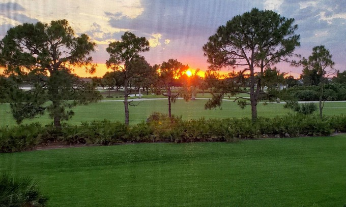 Bonita Springs Condo | Hidden Gem Bonita Springs Condo. Quiet, convenient. Golf course and sunset veiw