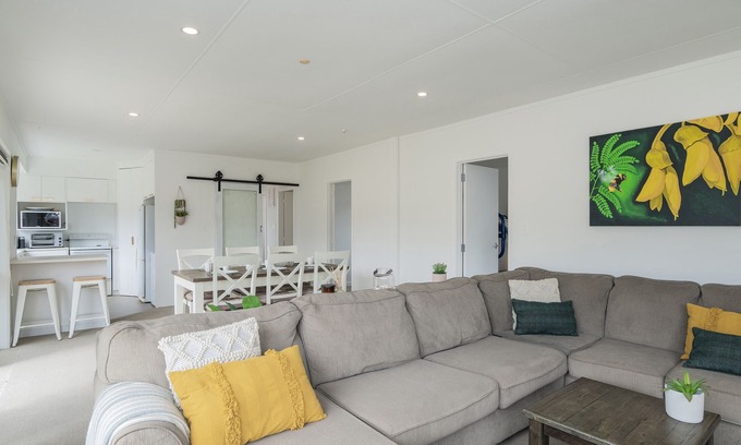 Whiritoa House | Hidden Gem - Whiritoa Beach Holiday Home