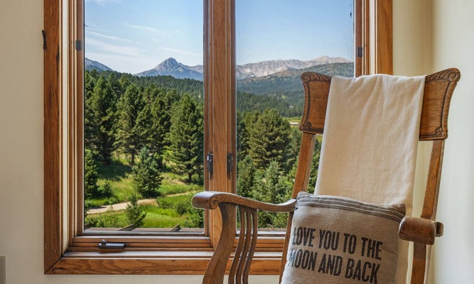 Bozeman House | Hidden Hollow- Sweet home with incredible views and a hot tub!