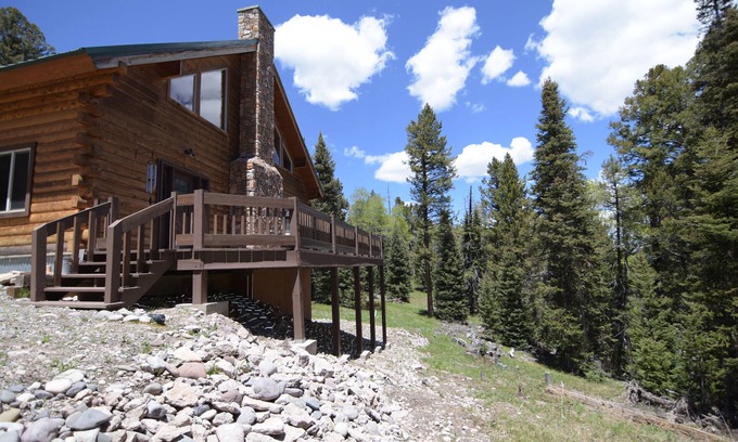 Cimarron Cabin | Hideaway tucked away in the San Juan Mts of Southwestern Colorado - Sleeps 8